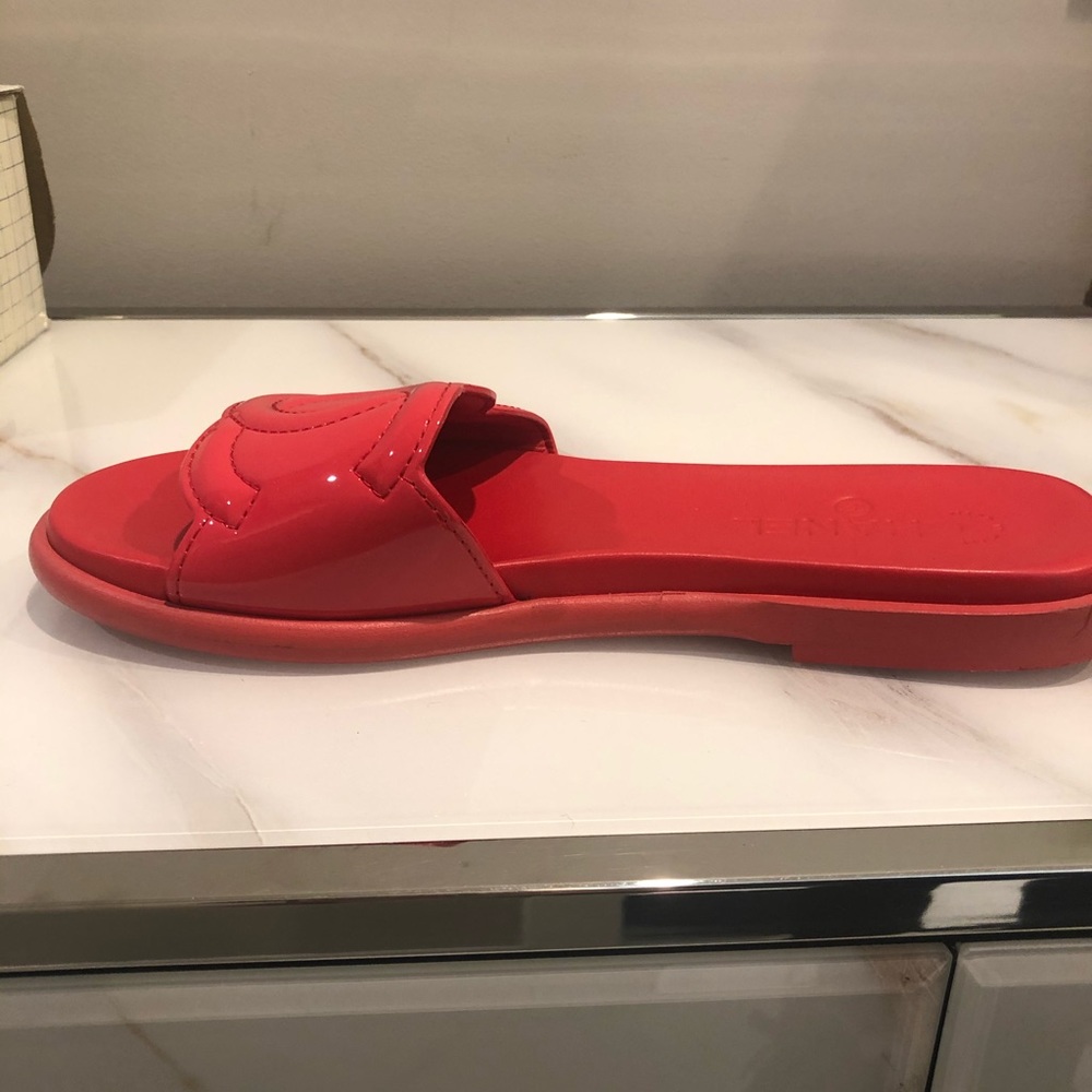Chanel red patent leather slides sandal size 39 1/2
